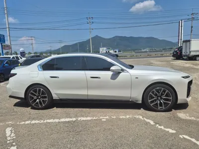 BMW 7-Series 2024, 64749 км, за 70244.19 USD