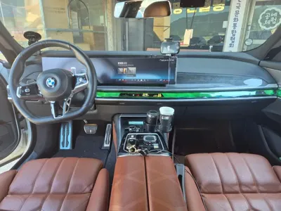 BMW 7-Series 2024, 64749 км, за 70244.19 USD - фото 8