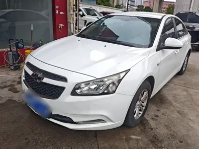 Chevrolet Cruze · 2015 год