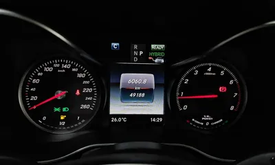 Mercedes-Benz GLC-Class 2018, 49188 км, за 21333.86 USD - фото 8