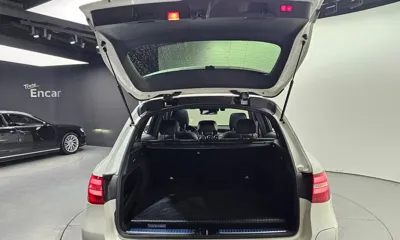 Mercedes-Benz GLC-Class 2018, 49188 км, за 21333.86 USD - фото 20