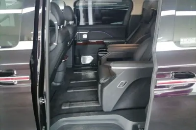 Hongqi HQ9 PHEV 2024, 21100 км, за 36811 USD - фото 20