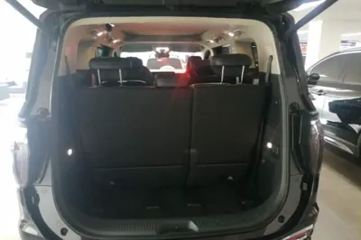 Hongqi HQ9 PHEV 2024, 21100 км, за 36811 USD - фото 22