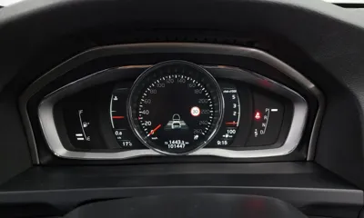 Volvo V60 2018, 101447 км, за 6291.39 USD - фото 8