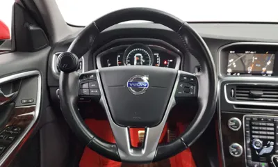 Volvo V60 2018, 101447 км, за 6291.39 USD - фото 13