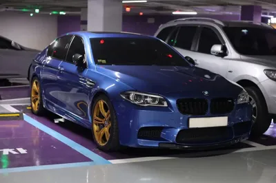 BMW M5 · 2015 год