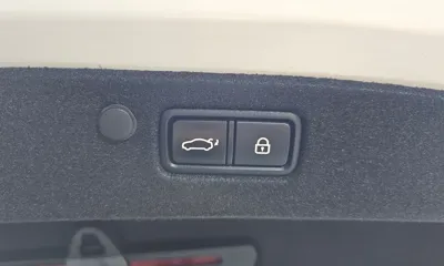 Hyundai Grandeur 2020, 112423 км, за 17907.14 USD - фото 33