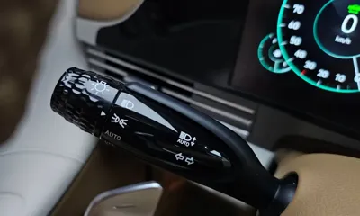 Hyundai Grandeur 2020, 112423 км, за 17907.14 USD - фото 36