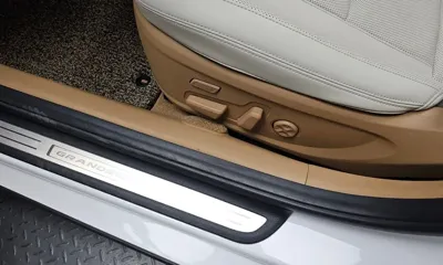 Hyundai Grandeur 2020, 112423 км, за 17907.14 USD - фото 38