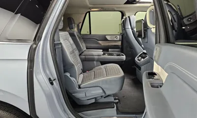 Lincoln Navigator 2019, 45665 км, за 40065.17 USD - фото 13