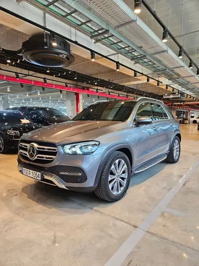 Mercedes-Benz GLE-Class 2023, 20000 км, за 54839.77 USD