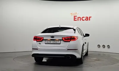 Kia K5 2014, 165637 км, за 3298.52 USD