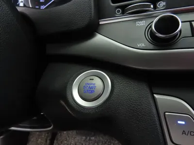 Hyundai Avante 2018, 92559 км, за 6039.12 USD - фото 15