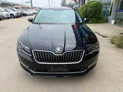 Skoda Superb 2017, 113000 км, за 5665.48 USD