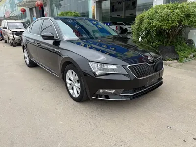 Skoda Superb 2017, 113000 км, за 5665.48 USD