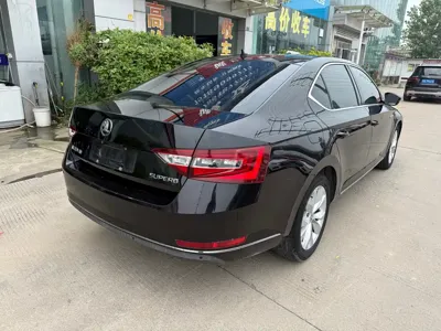 Skoda Superb 2017, 113000 км, за 5665.48 USD