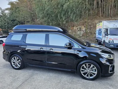 Kia Canival 2020, 165000 км, за 12493.4 USD