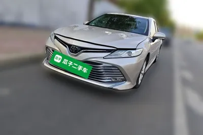 Toyota Camry · 2019 год