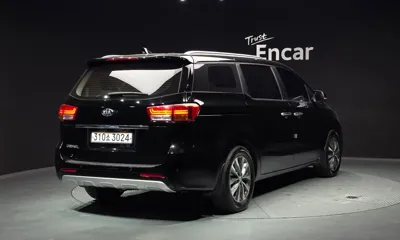 Kia Canival 2018, 160249 км, за 4889.33 USD