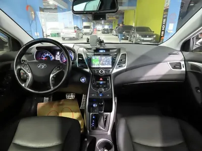 Hyundai Avante 2014, 86208 км, за 4527.69 USD