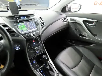 Hyundai Avante 2014, 86208 км, за 4521.21 USD - фото 11