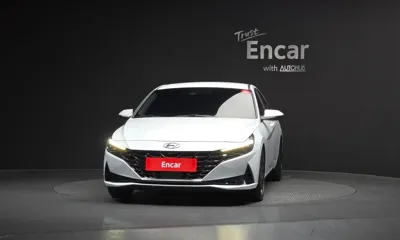Hyundai Avante 2023, 25448 км, за 15827.8 USD