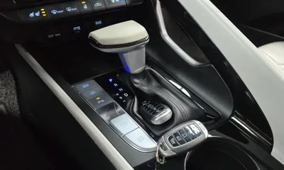 Hyundai Avante 2023, 25448 км, за 15827.8 USD - фото 9