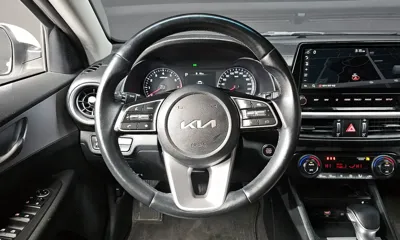 Kia K3 2022, 64924 км, за 8556.33 USD - фото 13