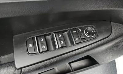 Kia K3 2022, 64924 км, за 8556.33 USD - фото 17