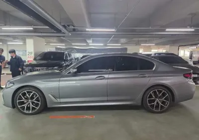 BMW 5-Series 2023, 61523 км, за 5750.3 USD