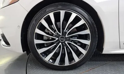 Lincoln Continental 2018, 66420 км, за 15570.04 USD