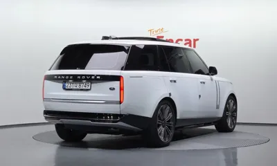 Land Rover Range Rover 2023, 66081 км, за 95894.6 USD