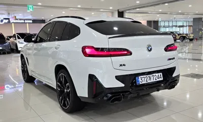 BMW X4 2025, 7827 км, за 50351.33 USD