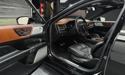 Lincoln Continental 2019, 53140 км, за 16195.15 USD - фото 10