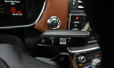 Lincoln Continental 2019, 53140 км, за 16195.15 USD - фото 27