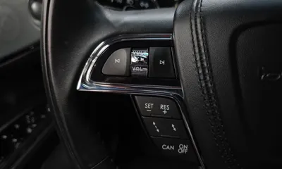 Lincoln Continental 2019, 53140 км, за 16195.15 USD - фото 28