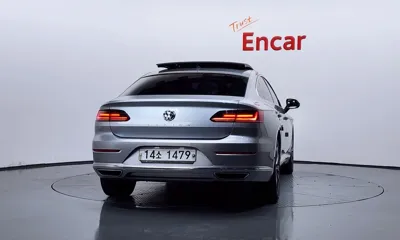 Volkswagen Arteon 2018, 69880 км, за 12945.63 USD
