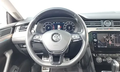 Volkswagen Arteon 2018, 69880 км, за 12936.35 USD - фото 12