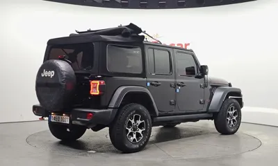 Jeep Wrangler 2018, 70638 км, за 23059.13 USD