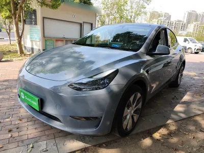 Tesla Model Y · 2022 год