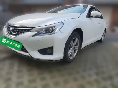 Toyota Reiz · 2013 год