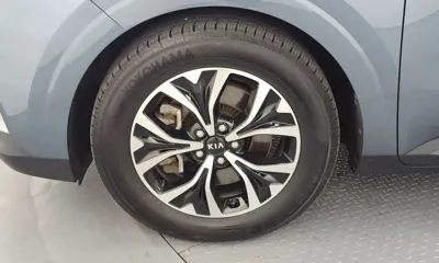 Kia Canival 2021, 72666 км, за 14116.59 USD