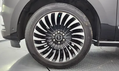 Lincoln Navigator 2020, 132080 км, за 27766.84 USD