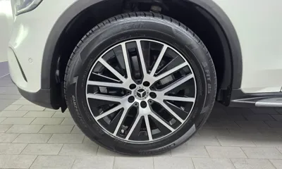 Mercedes-Benz GLC-Class 2022, 61477 км, за 27907.91 USD