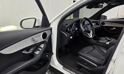 Mercedes-Benz GLC-Class 2022, 61477 км, за 27907.91 USD - фото 10