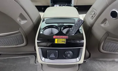 Kia Canival 2023, 59776 км, за 22427.35 USD - фото 31