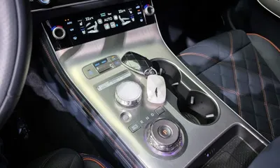 Genesis GV70 2025, 13285 км, за 32777.18 USD - фото 9