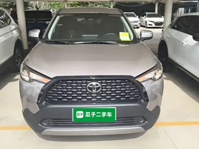 Toyota Corolla Cross 2024, 3500 км, за 11635.41 USD