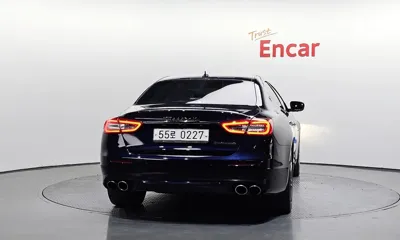Maserati Quattroporte 2017, 117632 км, за 13719.31 USD