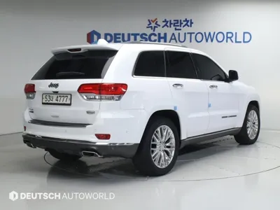 Jeep Cherokee 2018, 120119 км, за 10510.32 USD